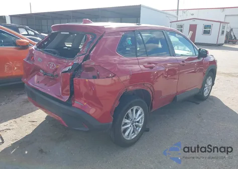 2023 Toyota Corolla Cross Le z USA, uszkodzony, nr VIN 7MUCAAAG4PV048822